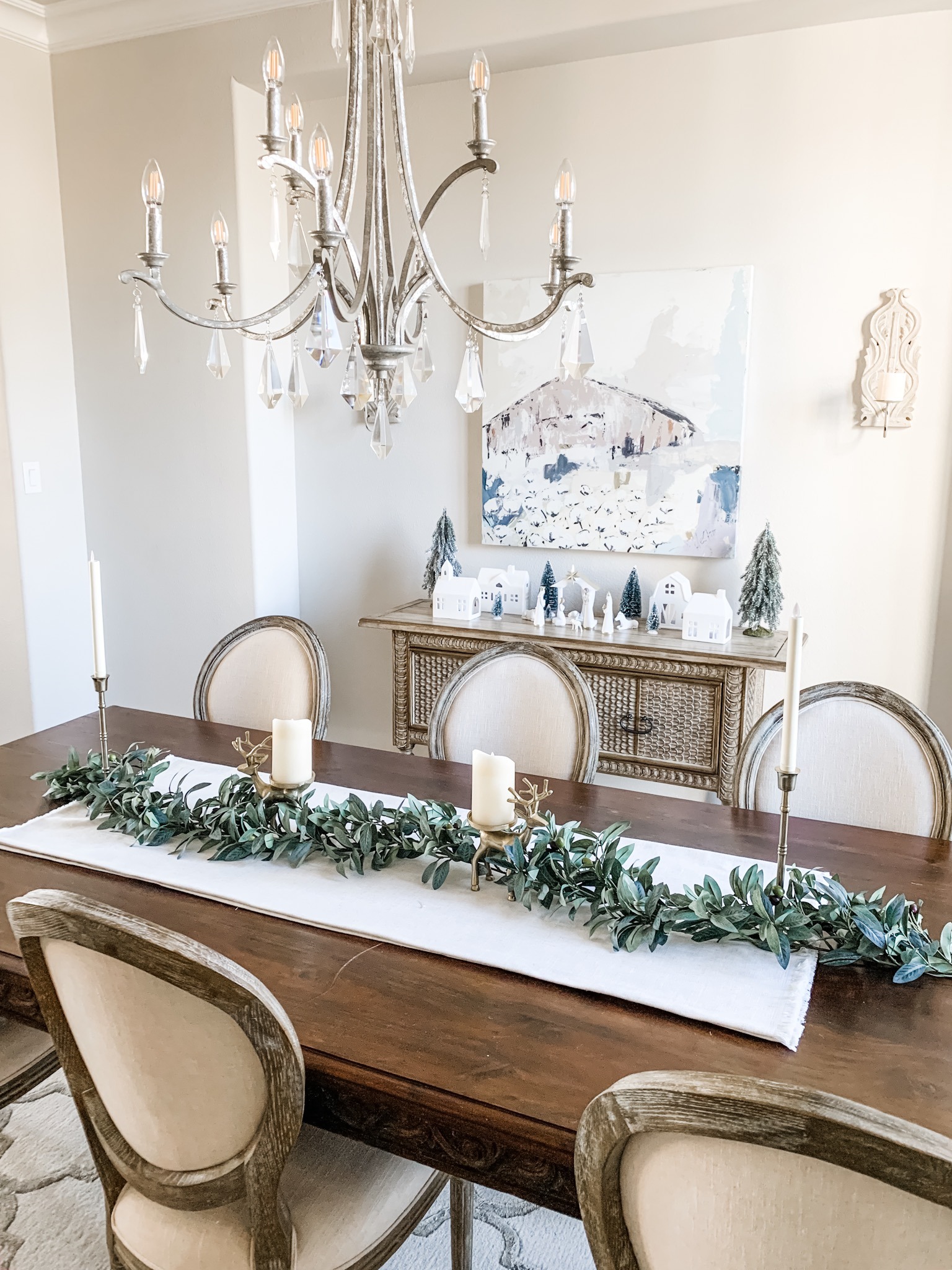 Christmas neutral dining table decor