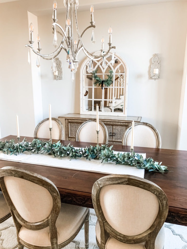 Simple and Neutral Winter Home decor After Christmas dining room