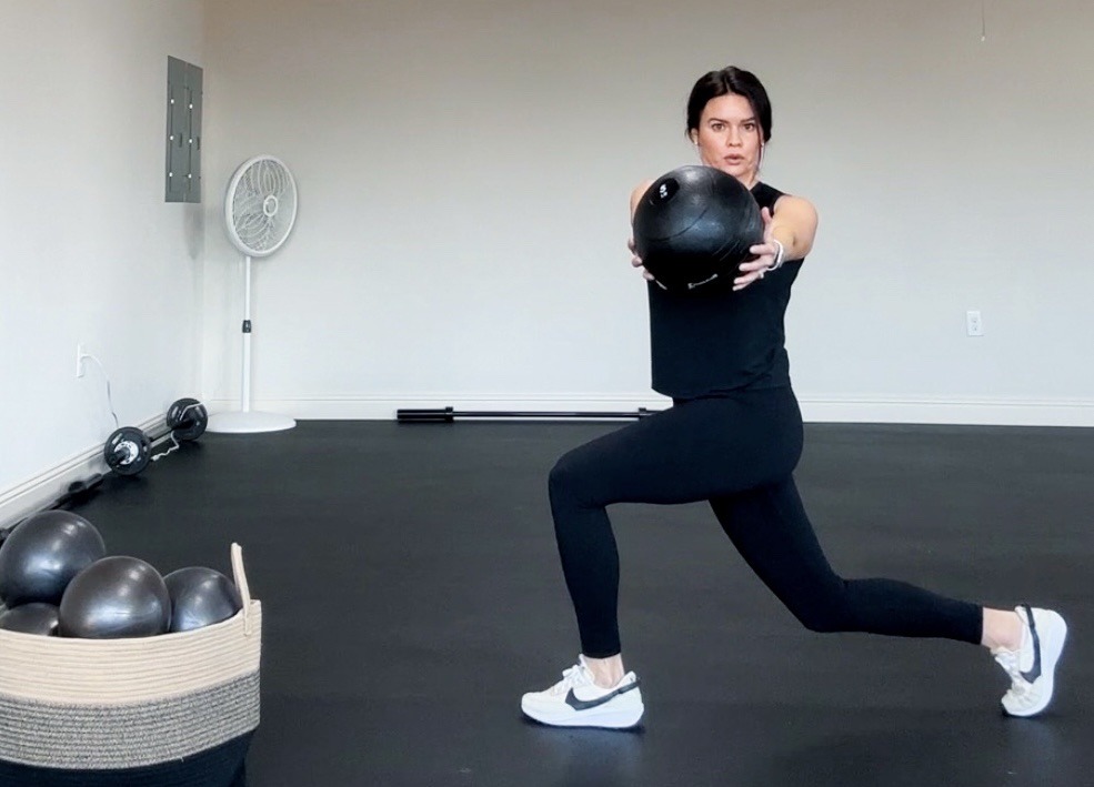 Functional Strength Training for Women - A Poised Perspective