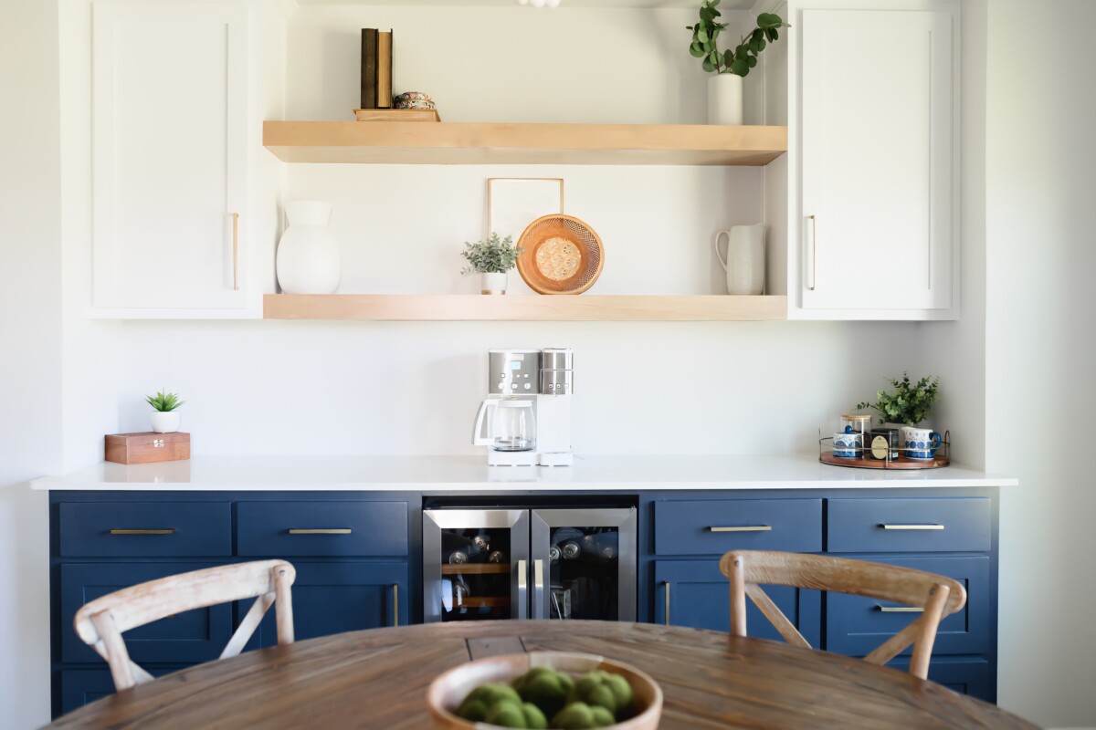 From Builder Grade to Custom Made: My Modern Minimalistic 1 story Home Tour
kitchen, kitchen renovation, kitchen style, dining, dining table, home, modern home, home style home tour, new home, home style guide, home organization, home renovation, cyberspace sherwin williams